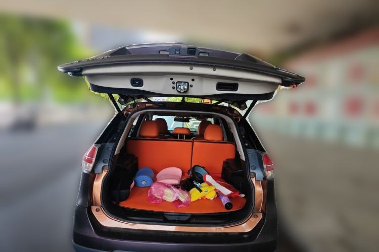 Used Nissan X-Trail 2014 2.5L CVT Luxury Edition 4WD Trunk