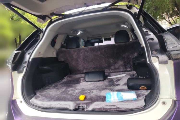Used Nissan X-Trail 2014 2.5L CVT Luxury Edition 4WD Trunk
