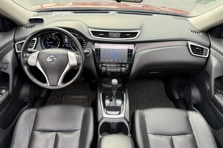 Used Nissan X-Trail 2014 2.0L CVT Comfort Edition 2WD Audio And AC Panel