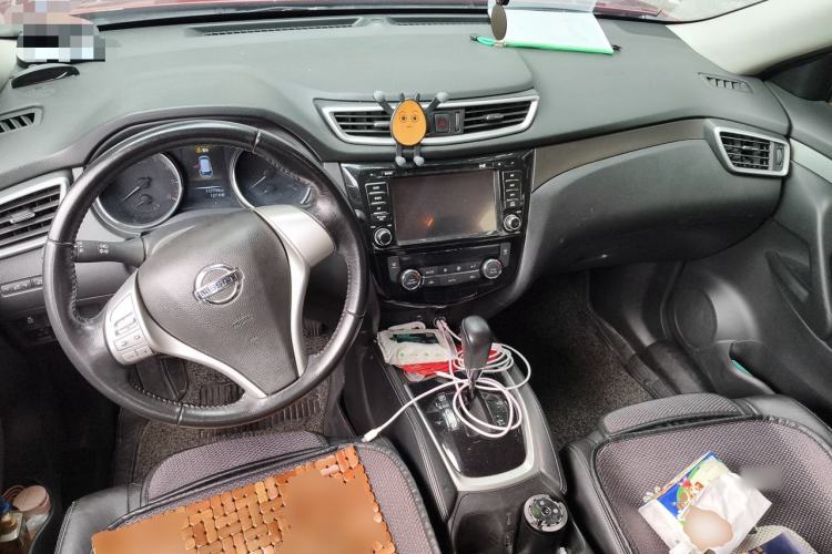 Used Nissan X-Trail 2014 2.0L CVT Comfort Edition 2WD Center Console