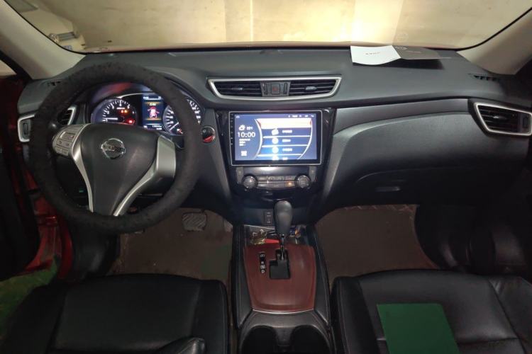 Used Nissan X-Trail 2014 2.0L CVT Comfort Edition 2WD Center Console