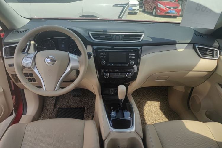 Used Nissan X-Trail 2014 2.0L CVT Comfort Edition 2WD Center Console