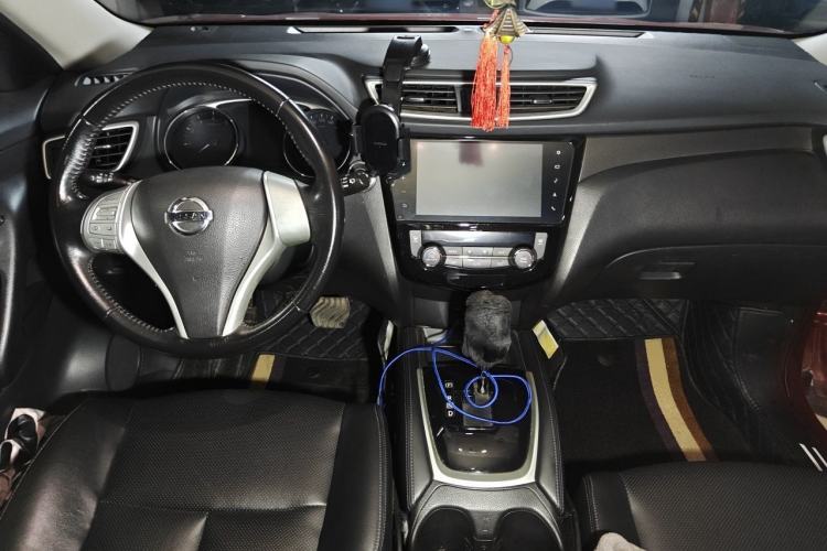 Used Nissan X-Trail 2014 2.0L CVT Comfort Edition 2WD Center Console