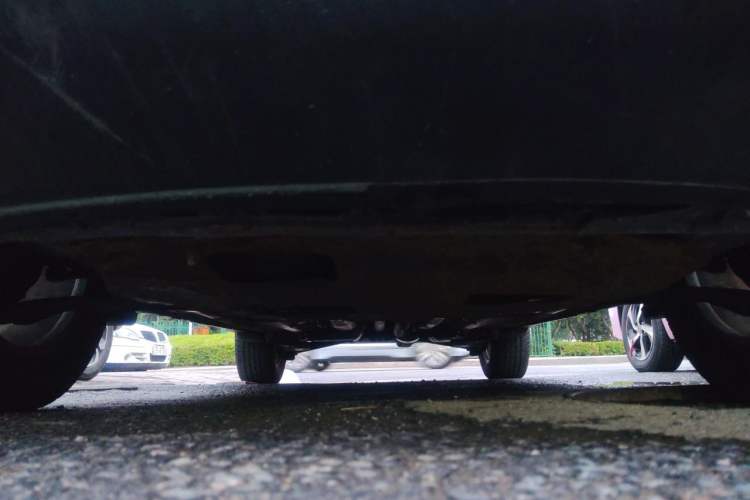 Used Nissan X-Trail 2014 2.5L CVT Leading Edition 4WD Chassis Front