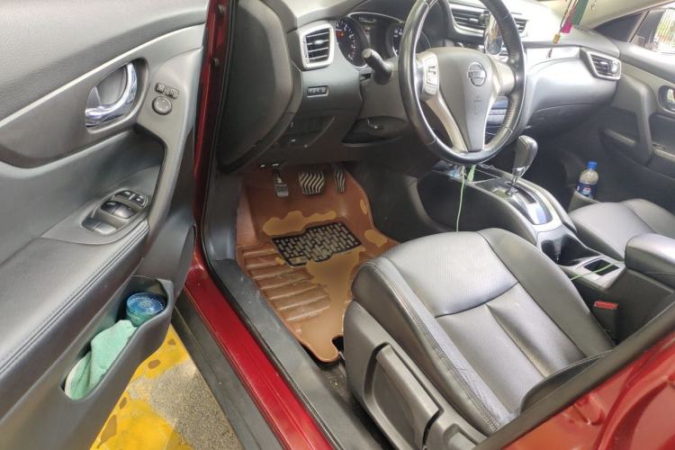 Used Nissan X-Trail 2014 2.0L CVT Comfort Edition 2WD Driver Seat