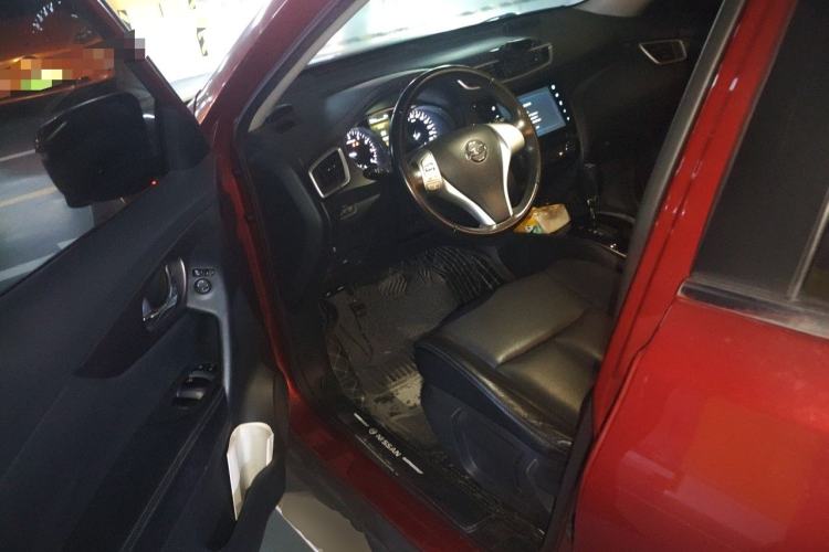 Used Nissan X-Trail 2014 2.0L CVT Comfort Edition 2WD Driver Seat