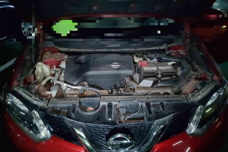 Used Nissan X-Trail 2014 2.5L CVT Luxury Edition 4WD Engine Bay