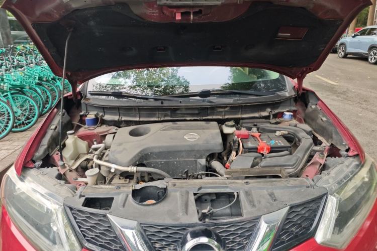 Used Nissan X-Trail 2014 2.5L CVT Luxury Edition 4WD Engine Bay