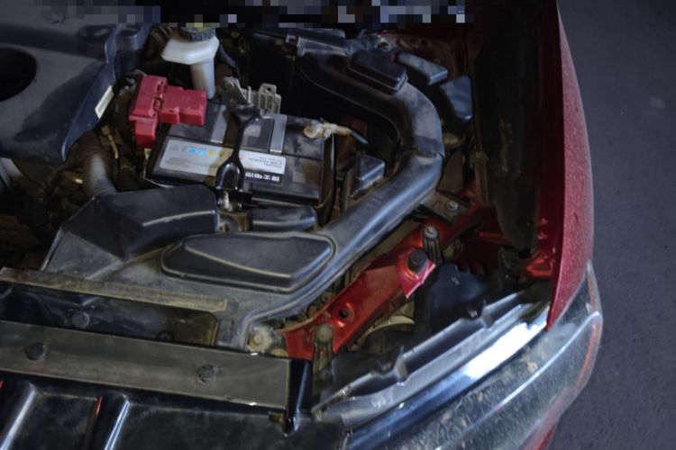 Used Nissan X-Trail 2014 2.0L CVT Comfort Edition 2WD Engine Bay Left