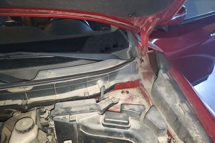 Used Nissan X-Trail 2014 2.0L CVT Comfort Edition 2WD Engine Bay Left