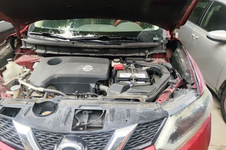 Used Nissan X-Trail 2014 2.5L CVT Luxury Edition 4WD Engine Bay Left