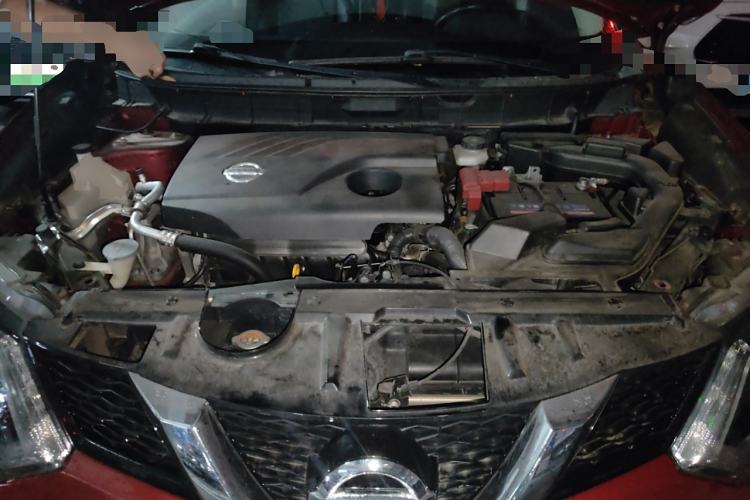 Used Nissan X-Trail 2014 2.0L CVT Comfort Edition 2WD Engine Bay