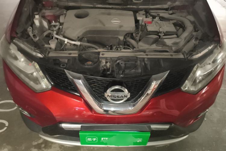 Used Nissan X-Trail 2014 2.5L CVT Ultimate Edition 4WD Engine Bay