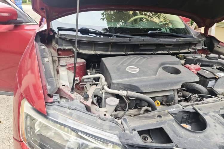 Used Nissan X-Trail 2014 2.0L CVT Comfort Edition 2WD Engine Bay Right