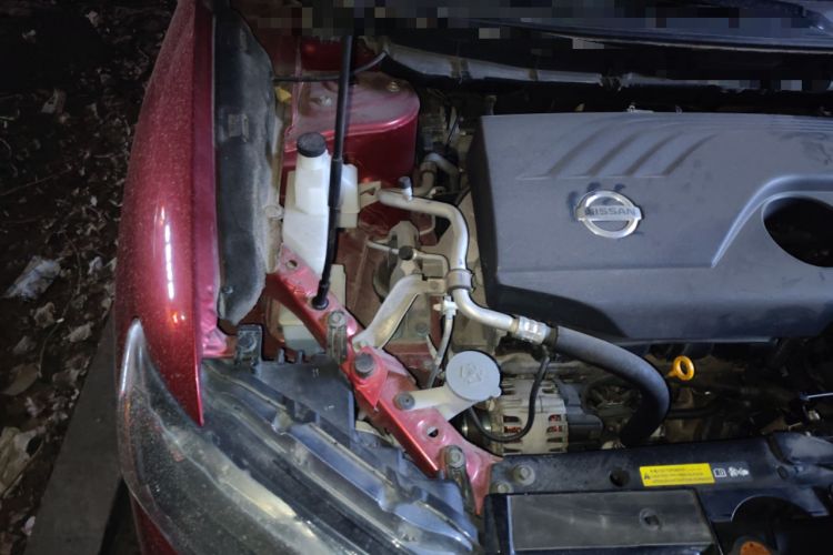 Used Nissan X-Trail 2014 2.0L CVT Comfort Edition 2WD Engine Bay Right