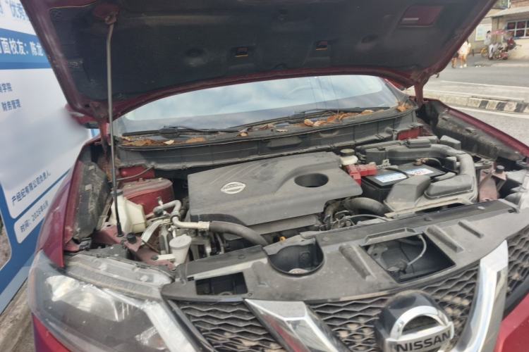 Used Nissan X-Trail 2014 2.0L CVT Comfort Edition 2WD Engine Bay Right