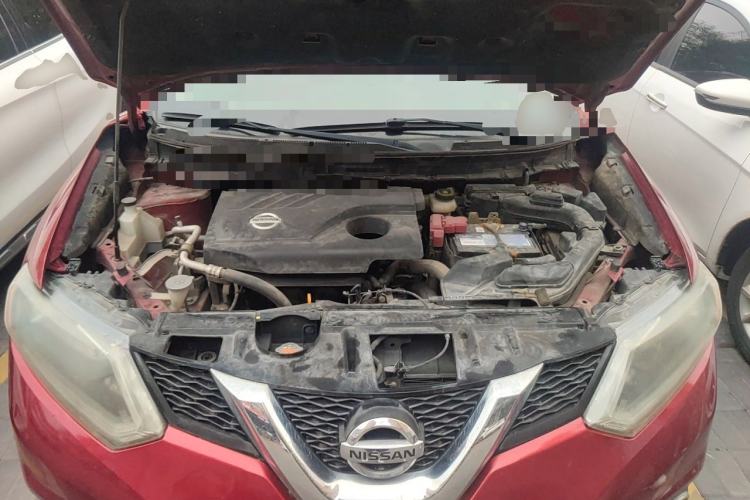 Used Nissan X-Trail 2014 2.0L CVT Fashion Edition 2WD Engine Bay