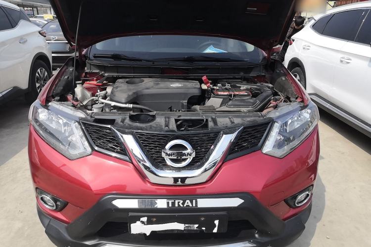 Used Nissan X-Trail 2014 2.5L CVT Luxury Edition 4WD Engine Bay