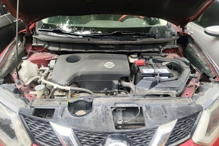Used Nissan X-Trail 2014 2.5L CVT Luxury Edition 4WD Engine Bay