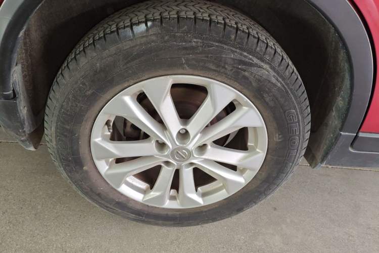 Used Nissan X-Trail 2014 2.0L CVT Fashion Edition 2WD Exterior 5