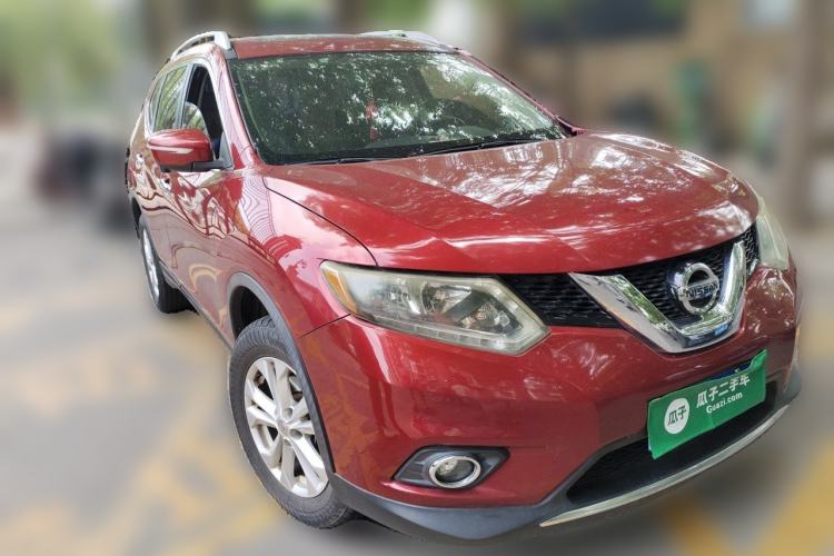 Used Nissan X-Trail 2014 2.0L CVT Comfort Edition 2WD Front Right 45 Deg
