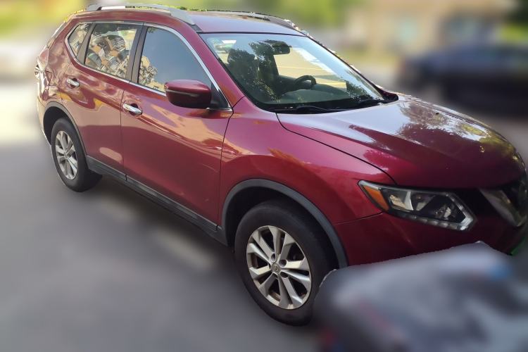 Used Nissan X-Trail 2014 2.0L CVT Fashion Edition 2WD Front Right 45 Deg