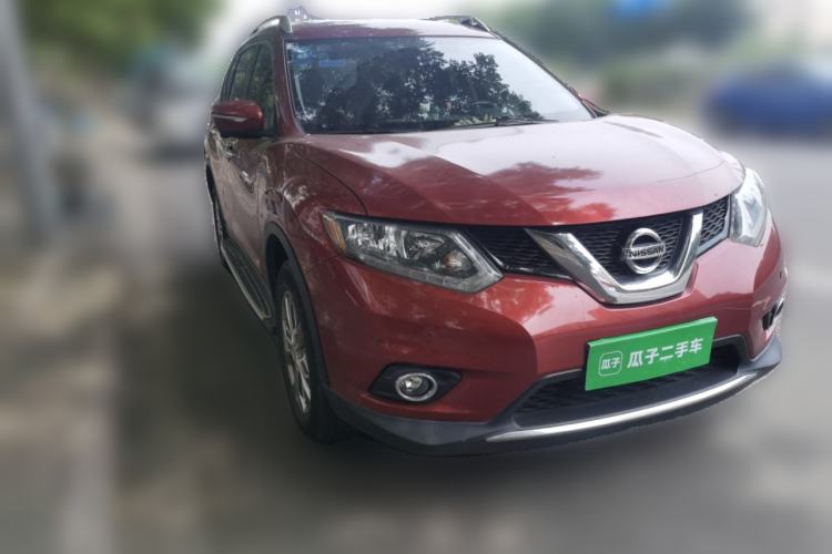 Used Nissan X-Trail 2014 2.5L CVT Luxury Edition 4WD Front Right 45 Deg
