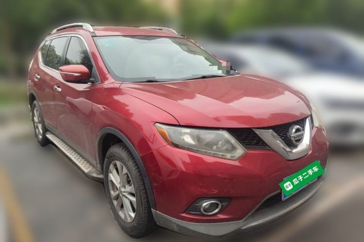 Used Nissan X-Trail 2014 2.0L CVT Fashion Edition 2WD Front Right 45 Deg