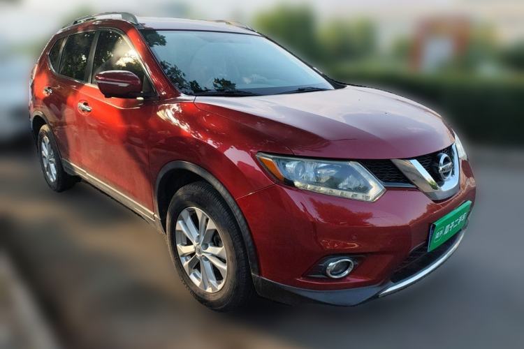 Used Nissan X-Trail 2014 2.5L CVT Luxury Edition 4WD Front Right 45 Deg