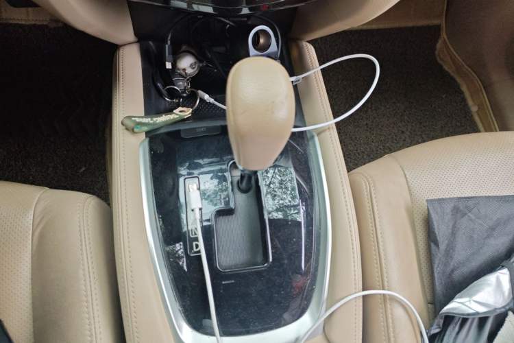 Used Nissan X-Trail 2014 2.5L CVT Luxury Edition 4WD Gear Lever