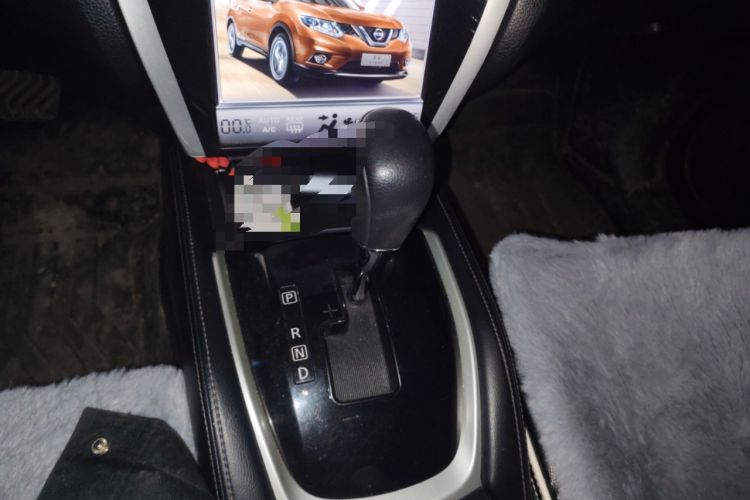 Used Nissan X-Trail 2014 2.0L CVT Comfort Edition 2WD Gear Lever