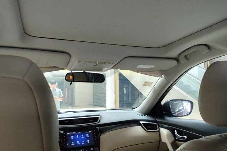 Used Nissan X-Trail 2014 2.5L CVT Luxury Edition 4WD Headliner