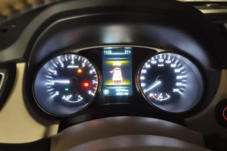 Used Nissan X-Trail 2014 2.5L CVT Ultimate Edition 4WD Instrument Cluster