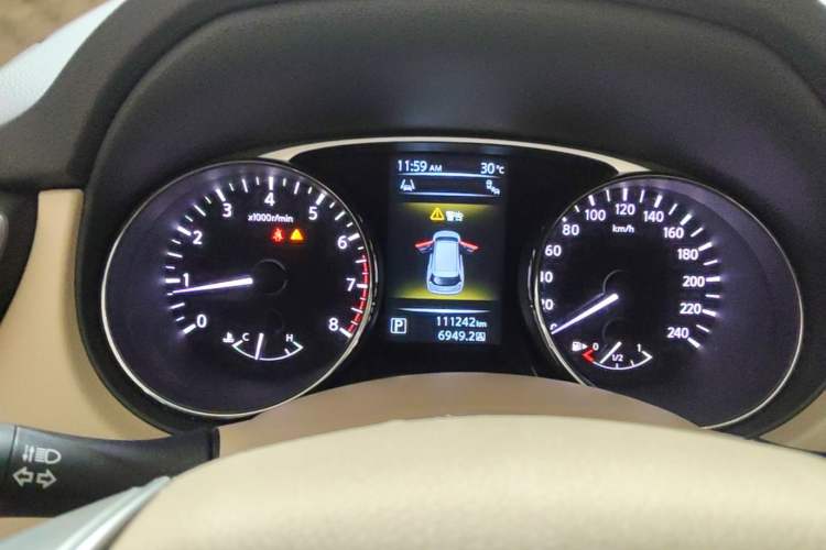 Used Nissan X-Trail 2014 2.5L CVT Luxury Edition 4WD Instrument Cluster