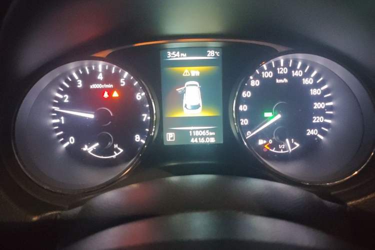 Used Nissan X-Trail 2014 2.0L CVT Comfort Edition 2WD Instrument Cluster