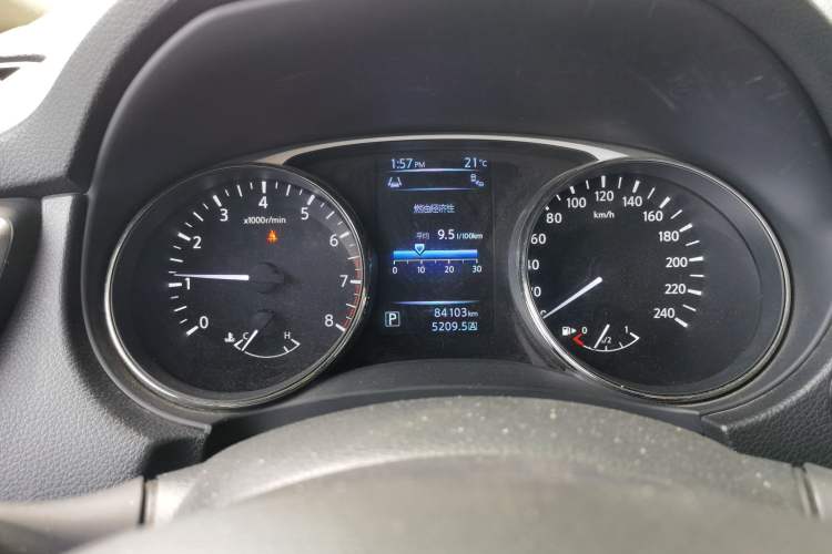 Used Nissan X-Trail 2014 2.5L CVT Luxury Edition 4WD Instrument Cluster