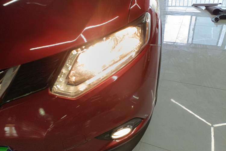 Used Nissan X-Trail 2014 2.0L CVT Comfort Edition 2WD Left Front Headlight