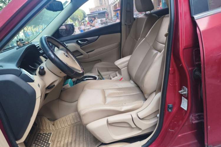 Used Nissan X-Trail 2014 2.0L CVT Comfort Edition 2WD Left Front Seat