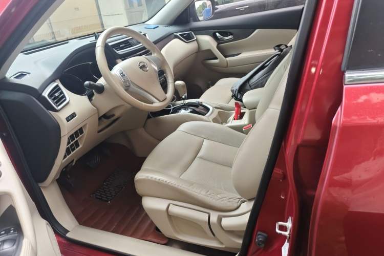 Used Nissan X-Trail 2014 2.0L CVT Comfort Edition 2WD Left Front Seat