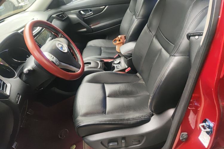 Used Nissan X-Trail 2014 2.5L CVT Luxury Edition 4WD Left Front Seat