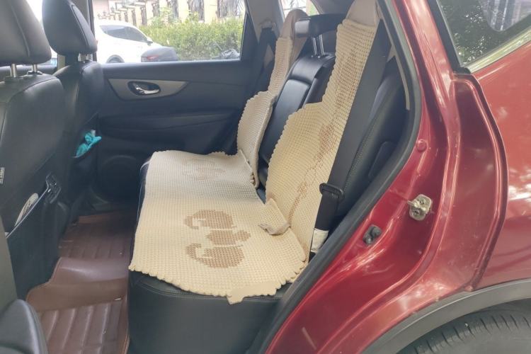 Used Nissan X-Trail 2014 2.0L CVT Comfort Edition 2WD Left Rear Seat