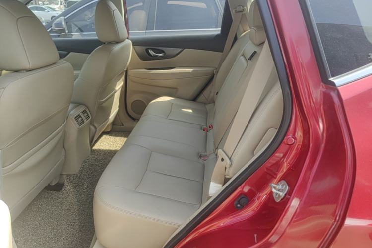 Used Nissan X-Trail 2014 2.0L CVT Comfort Edition 2WD Left Rear Seat