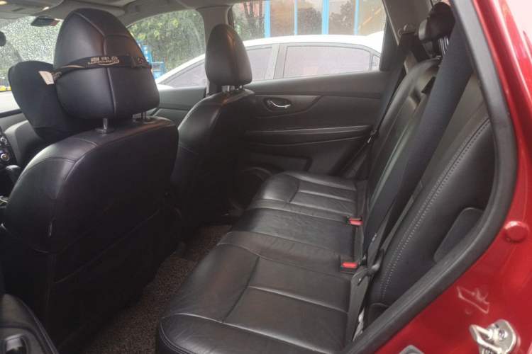 Used Nissan X-Trail 2014 2.0L CVT Comfort Edition 2WD Left Rear Seat