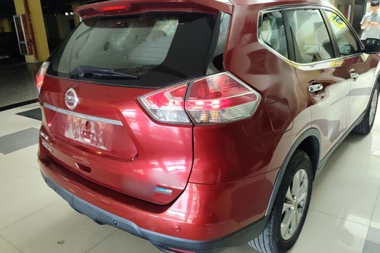 Used Nissan X-Trail 2014 2.5L CVT Luxury Edition 4WD Rear Right 45 Deg