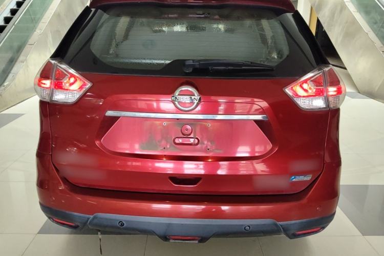 Used Nissan X-Trail 2014 2.5L CVT Luxury Edition 4WD Rear