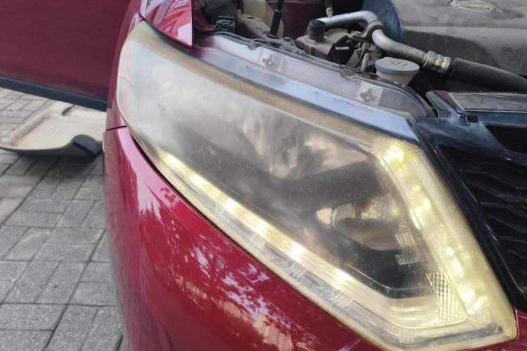 Used Nissan X-Trail 2014 2.0L CVT Comfort Edition 2WD Right Front Headlight