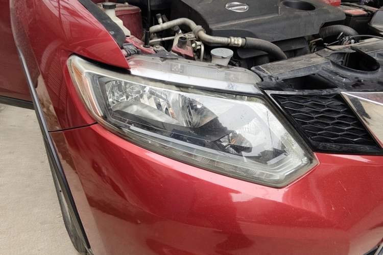 Used Nissan X-Trail 2014 2.0L CVT Comfort Edition 2WD Right Front Headlight