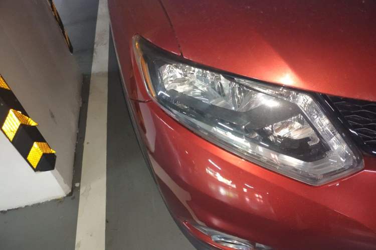 Used Nissan X-Trail 2014 2.0L CVT Comfort Edition 2WD Right Front Headlight