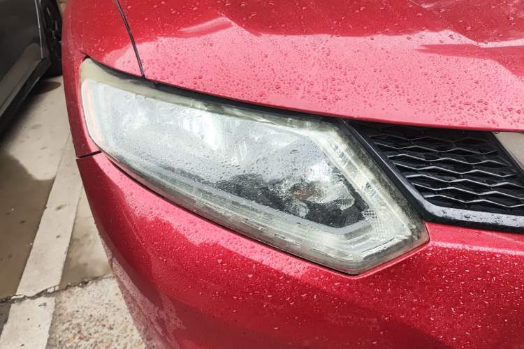 Used Nissan X-Trail 2014 2.5L CVT Luxury Edition 4WD Right Front Headlight