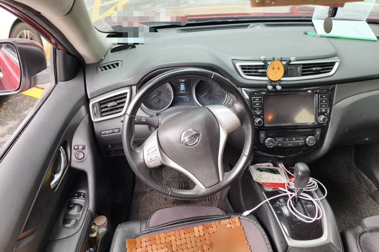 Used Nissan X-Trail 2014 2.0L CVT Comfort Edition 2WD Steering Wheel